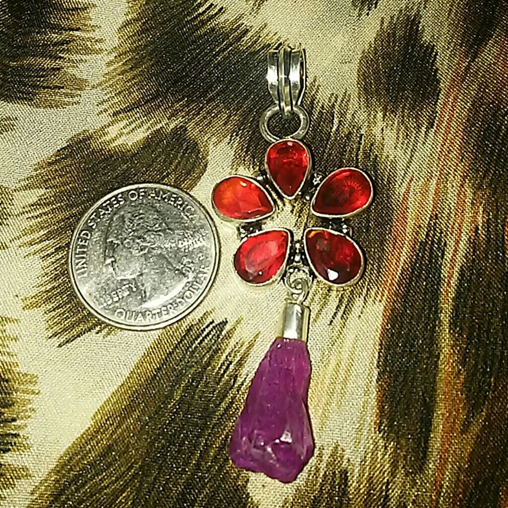 🌺💗GORGEOUS!/GARNET,REW,RUBY/Flower/PENDANT🌺💕 - Picture 5 of 8